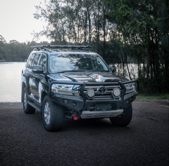 ROCKARMOR GT HOOP STEEL BULLBAR TO SUIT TOYOTA 200 2015+